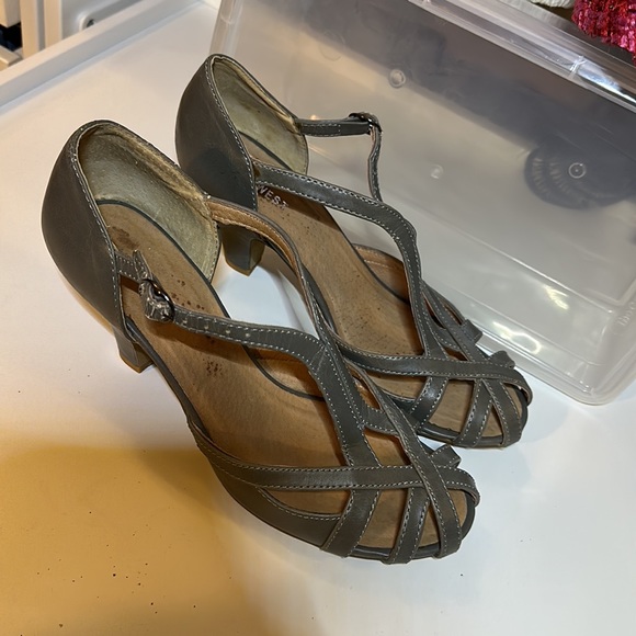 Nine West Shoes - Picture 2 of 7